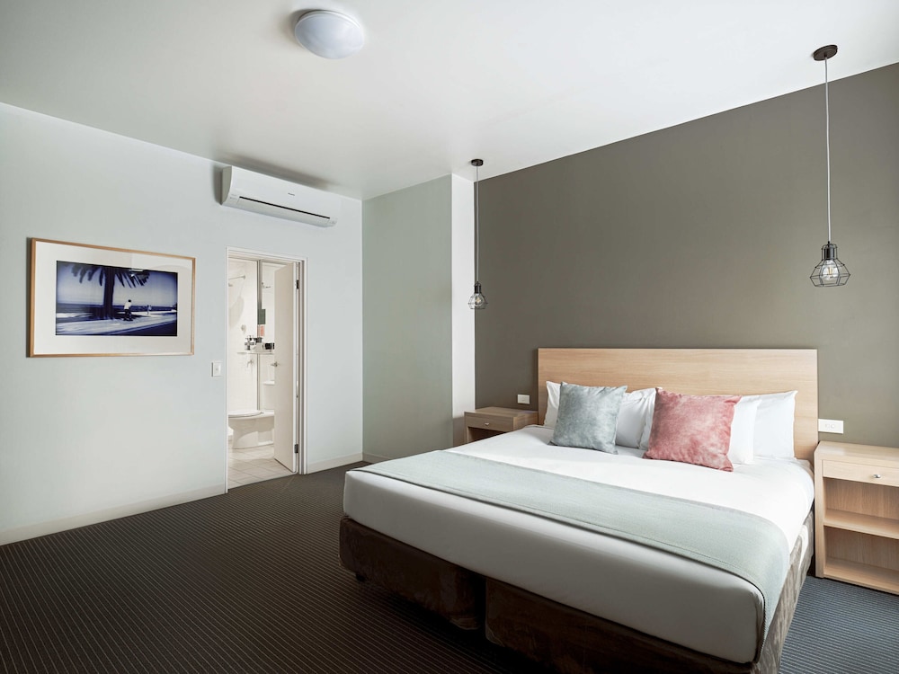 Executive Room, 1 King Bed photo 3