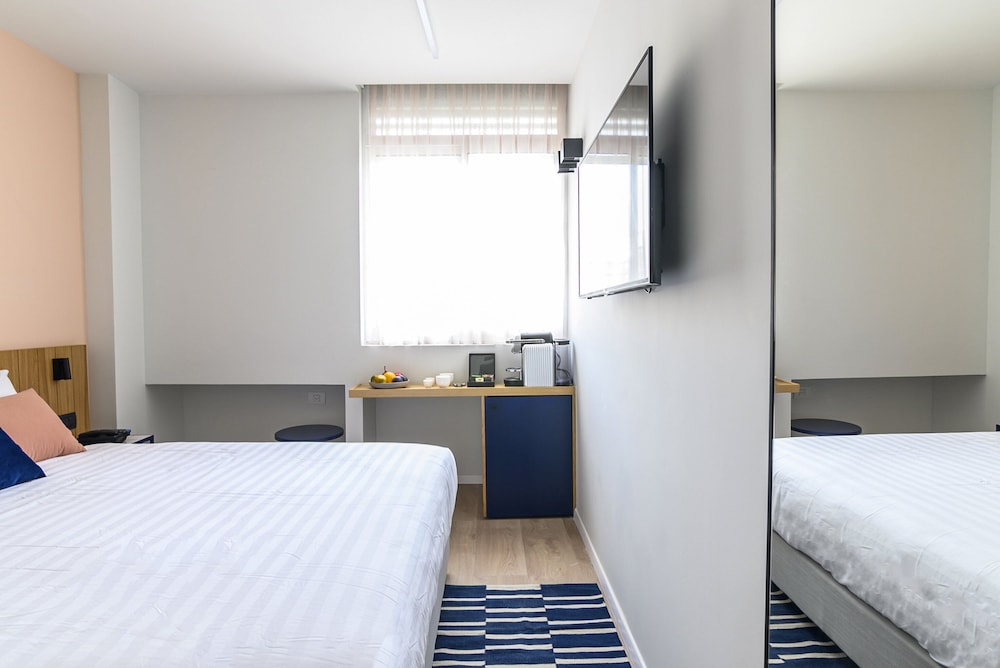 Classic Room - Photo 5