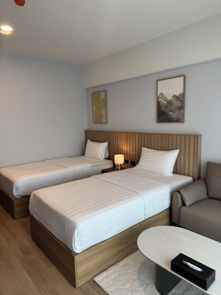 Studio Twin Bed