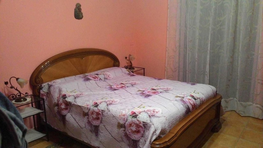 Double Room, Shared Bathroom photo 1