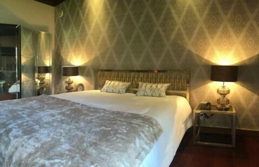 Luxury Suite (Magnolia) photo 1