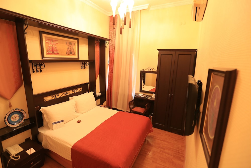 Premium Single Room photo 2