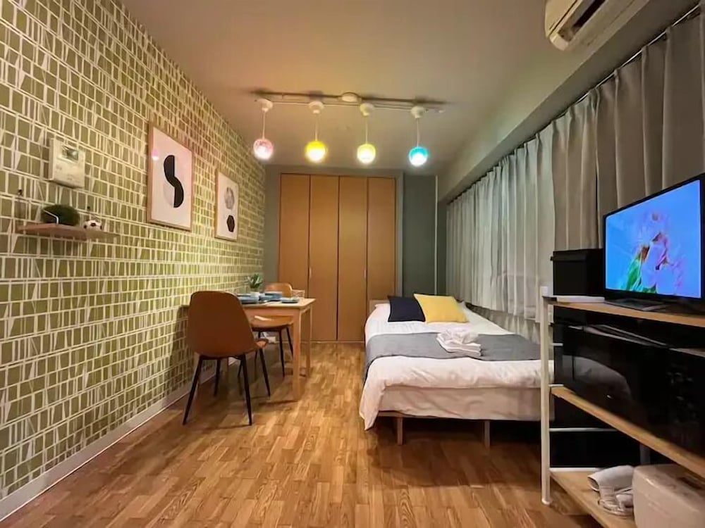 Basic Apartment photo 2