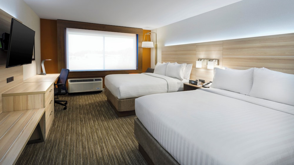 Room, 2 Queen Beds, Accessible, Non Smoking (Mobility) photo 1