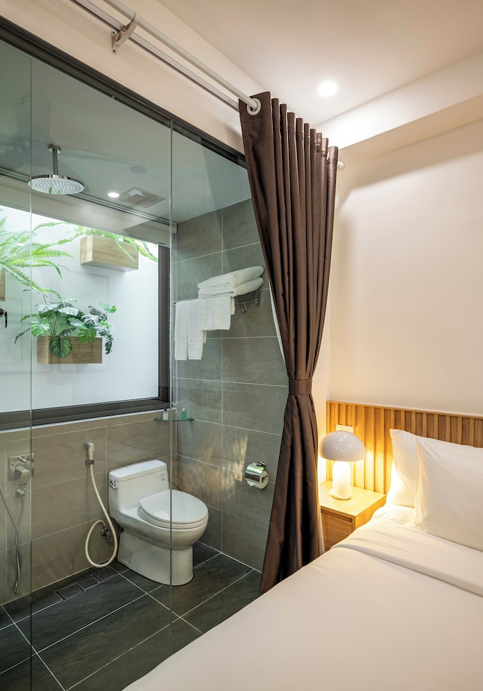 Standard Queen Room - Photo 4