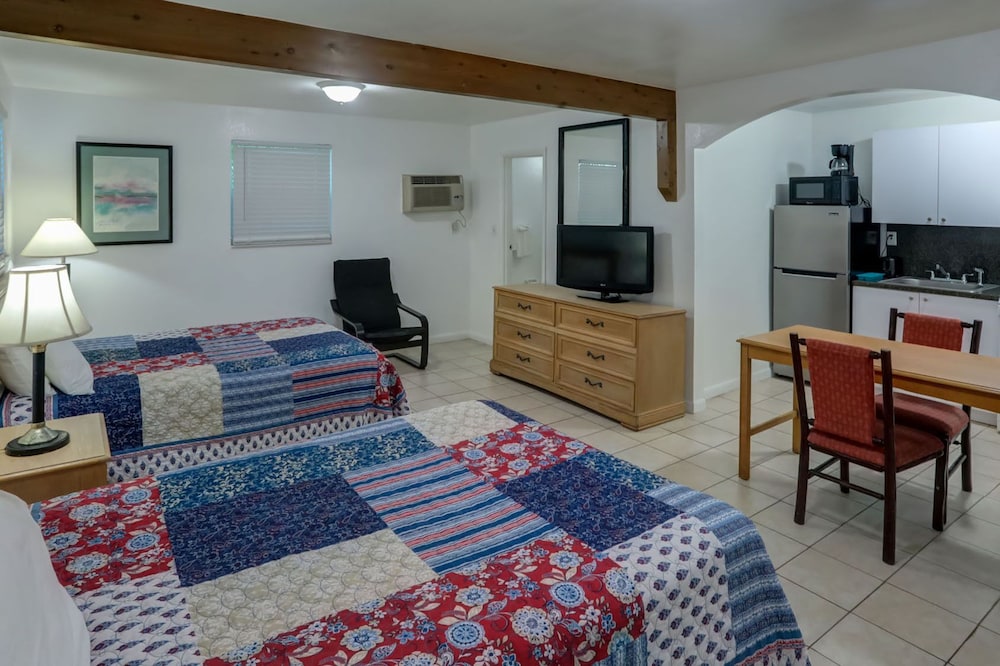 Comfort Room, 2 Double Beds