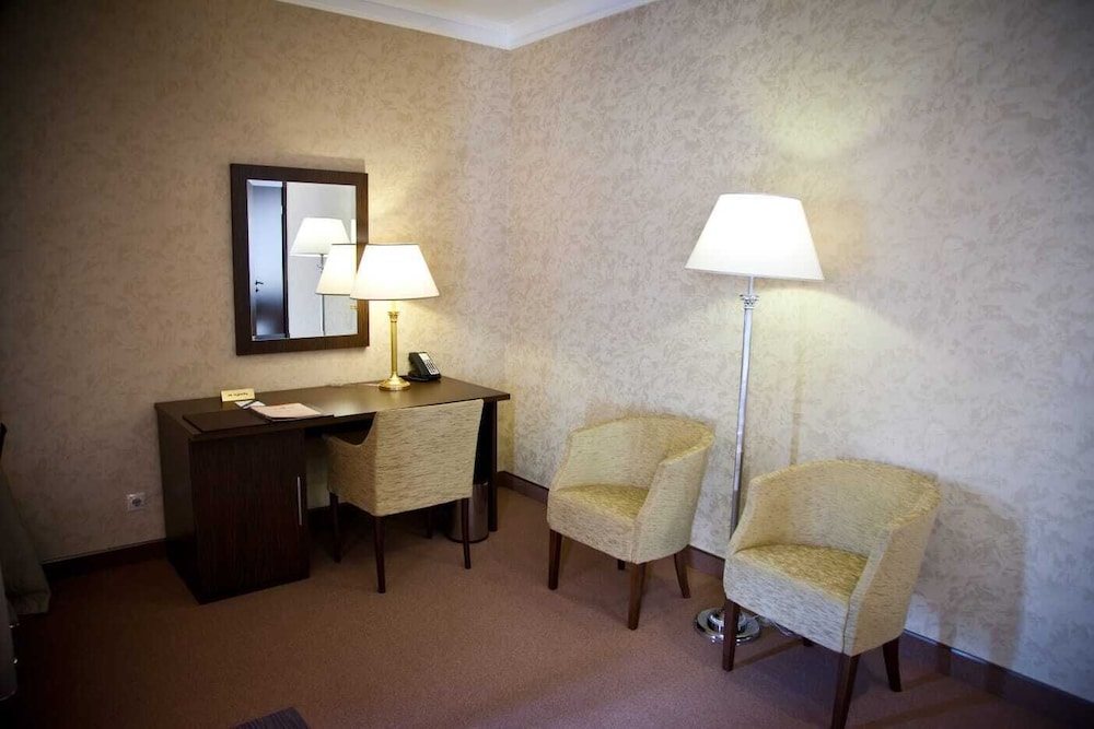 Luxury Studio Suite, City View photo 3
