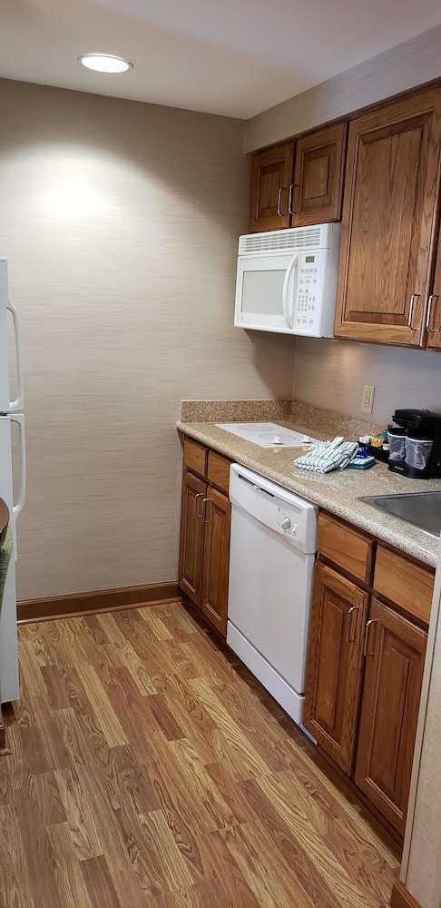 Suite, Multiple Beds, Accessible, Non Smoking - Photo 6