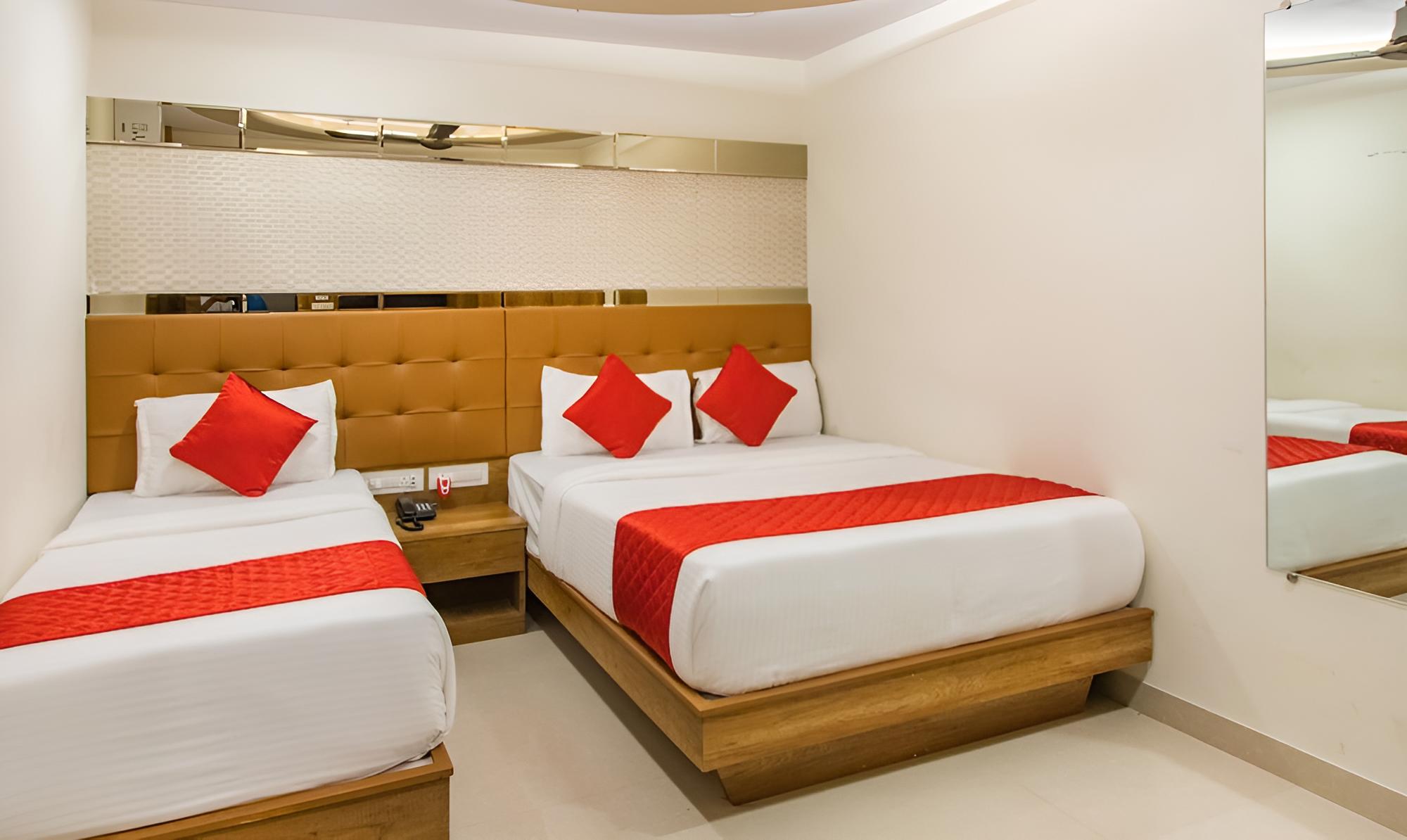 Deluxe Triple Room - Photo 9