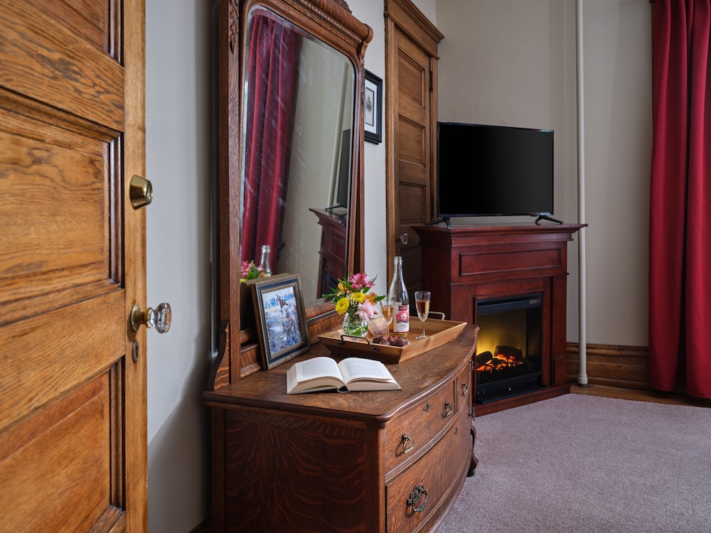 Grand Double Room photo 3