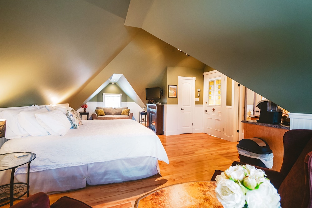 Exclusive Suite photo 2