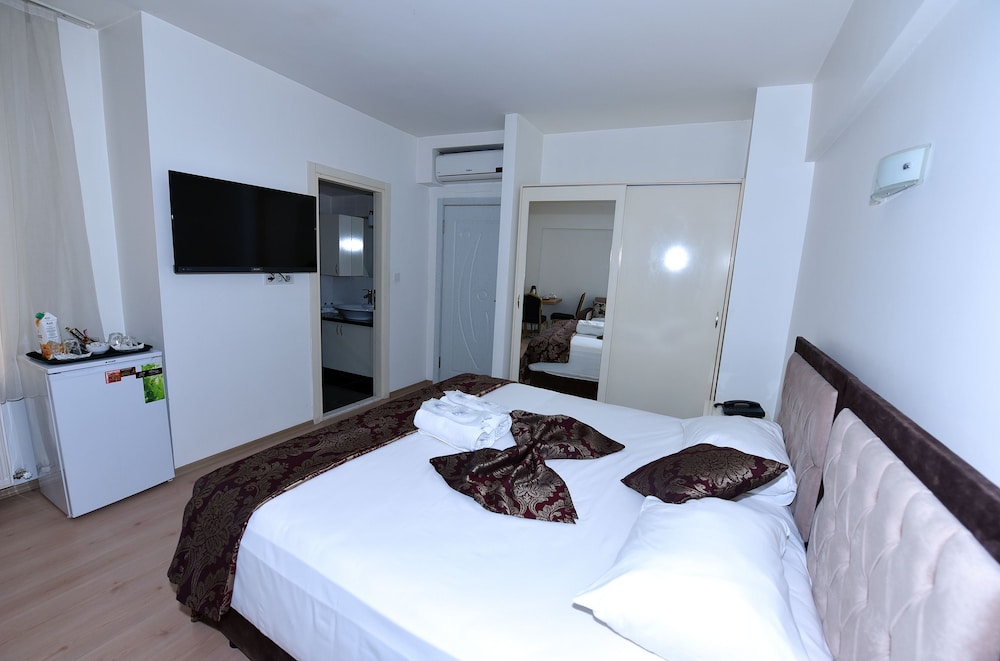 Standard Double Room photo 3