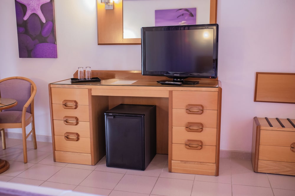 Classic Twin Room, Balcony, Pool View (2 Adults)