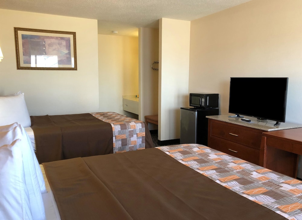 Room, 2 Double Beds, Non Smoking - Photo 9