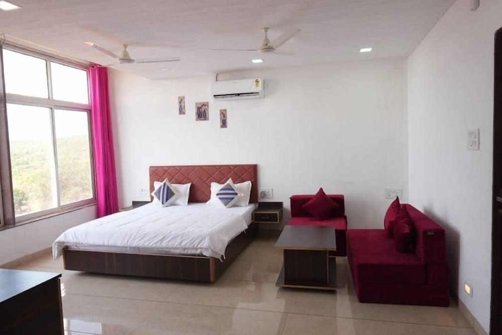 Executive Room photo 1