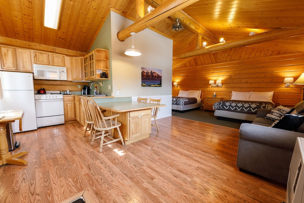 Premier Cabin, Multiple Beds, Kitchen (03) photo 2