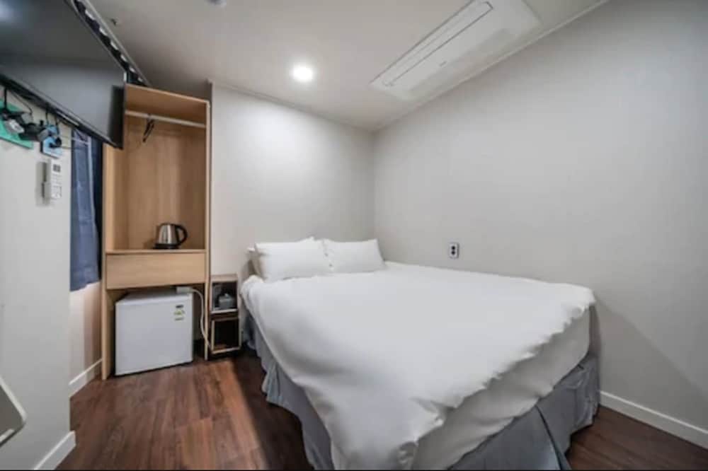 Superior Double Room - Photo 3