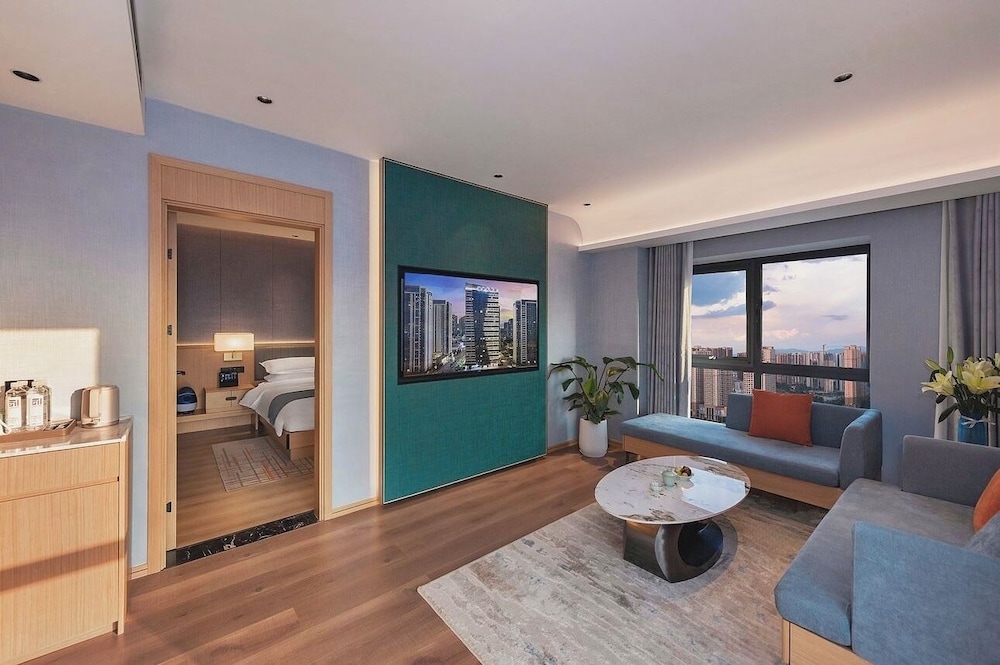 Deluxe Suite photo 1