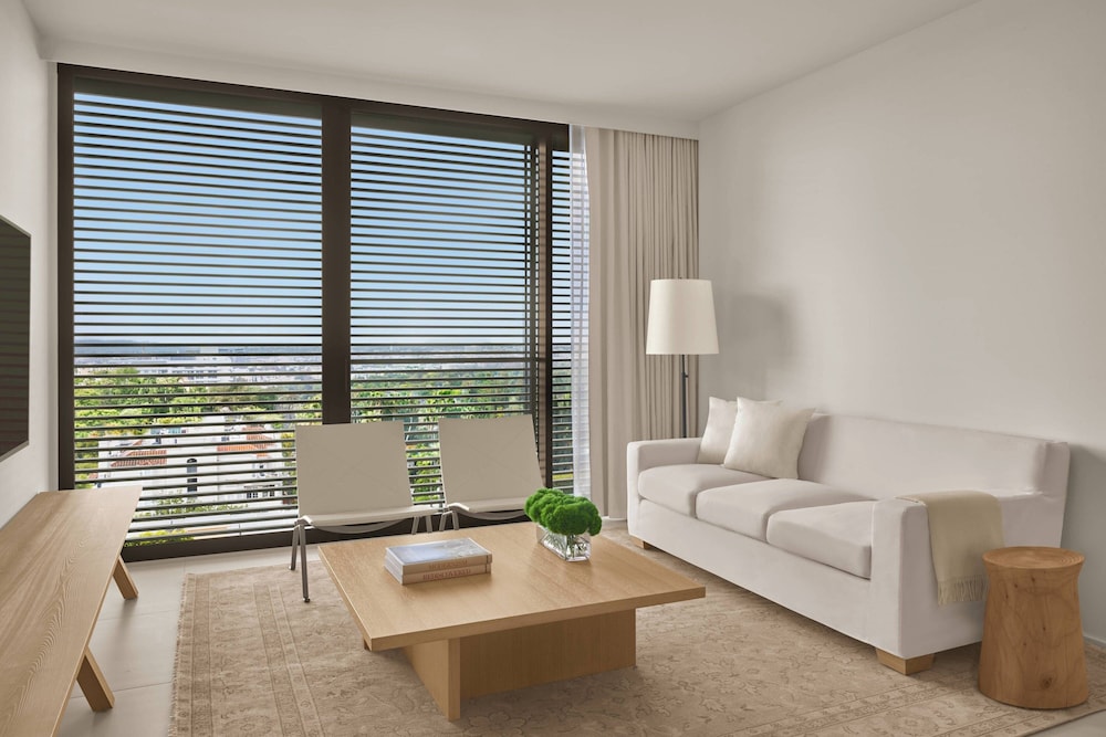 Premier Suite, 1 Bedroom, Terrace (Hearing Accessible)