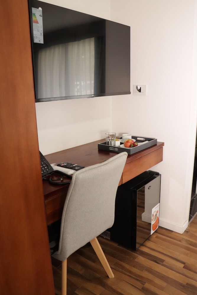 Standard Double Room photo 3