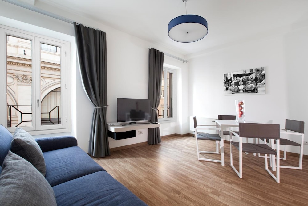 Family Apartment photo 2