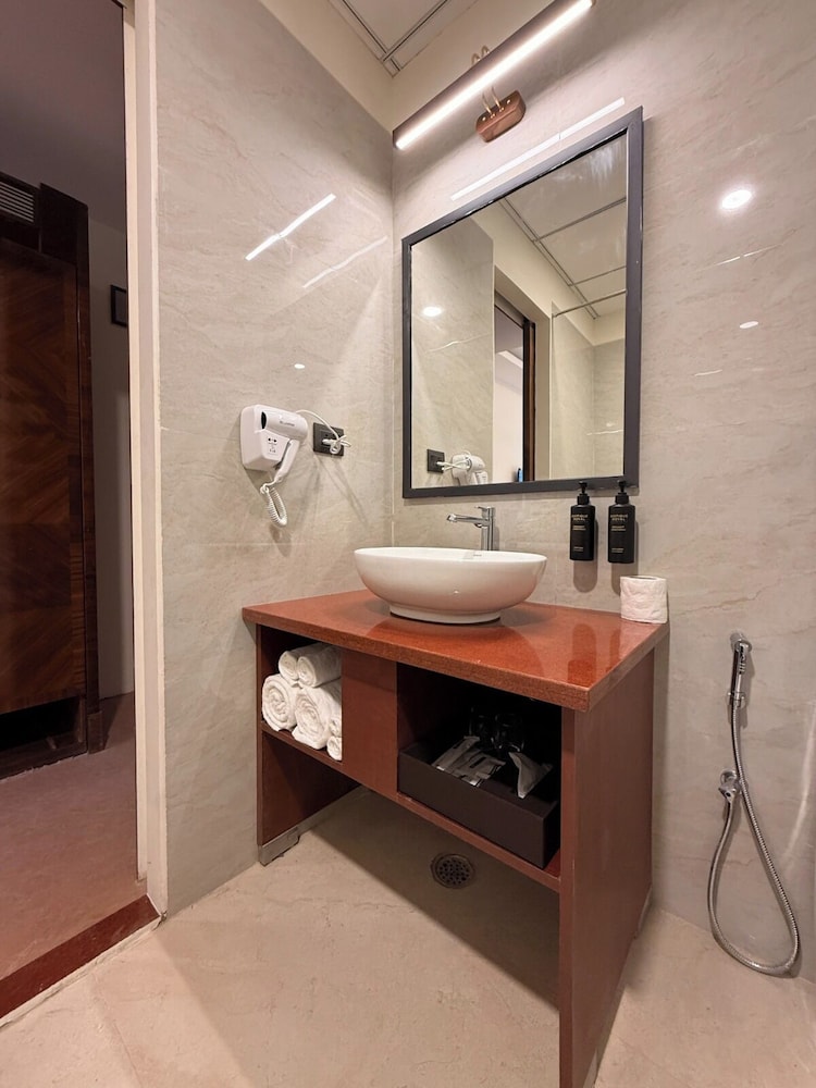 Luxury Room, 1 King Bed
