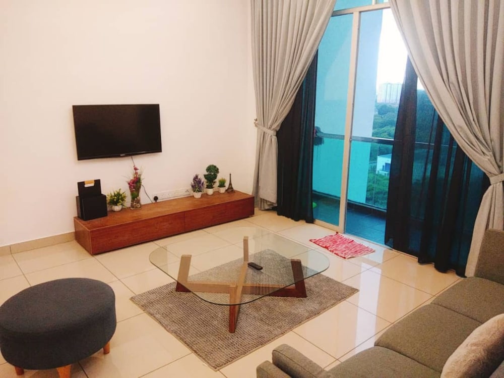 3 Bedroom Apartment photo 3