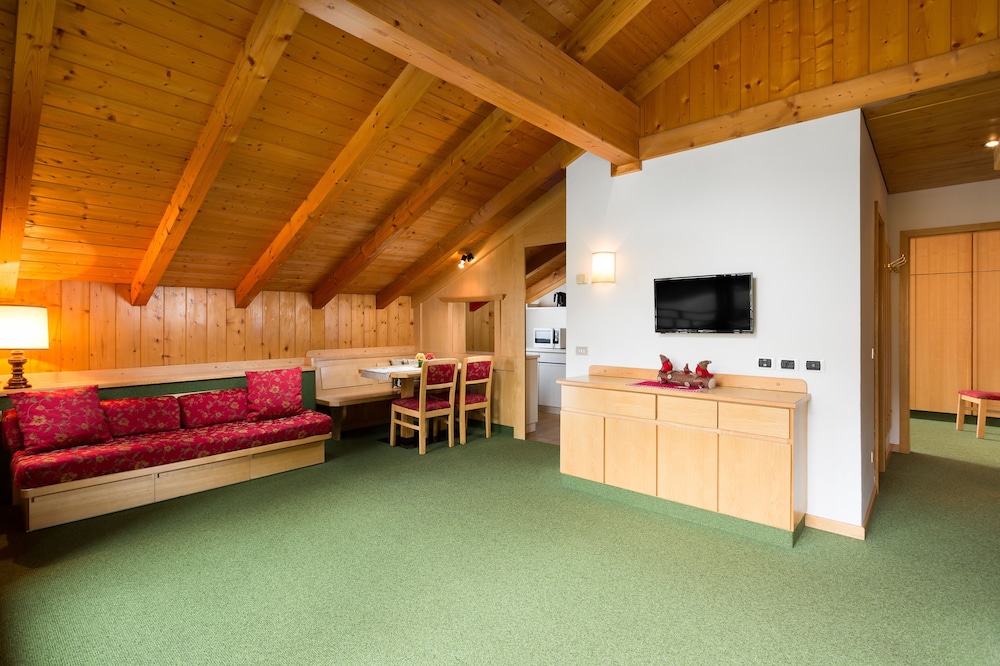 Apartment, 1 Bedroom (4 pax - attic) photo 2
