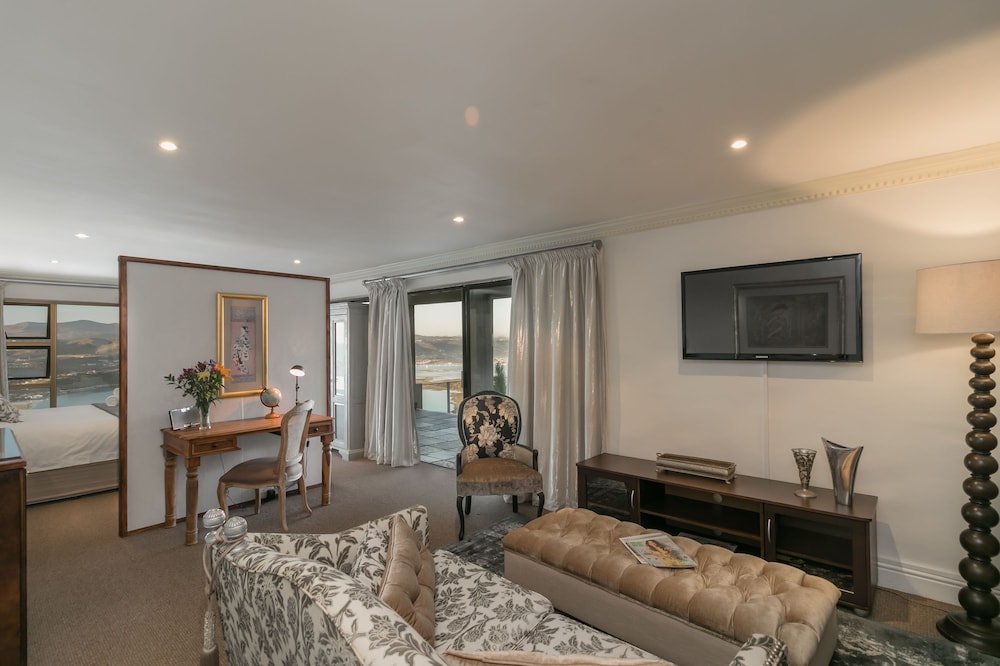 Room 1 - Deluxe photo 1