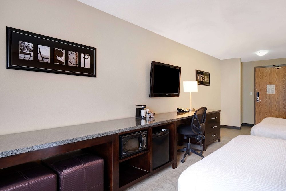Classic 2 Queen Bed Room - Photo 3