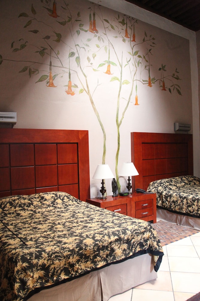 Deluxe Room, 2 Queen Beds