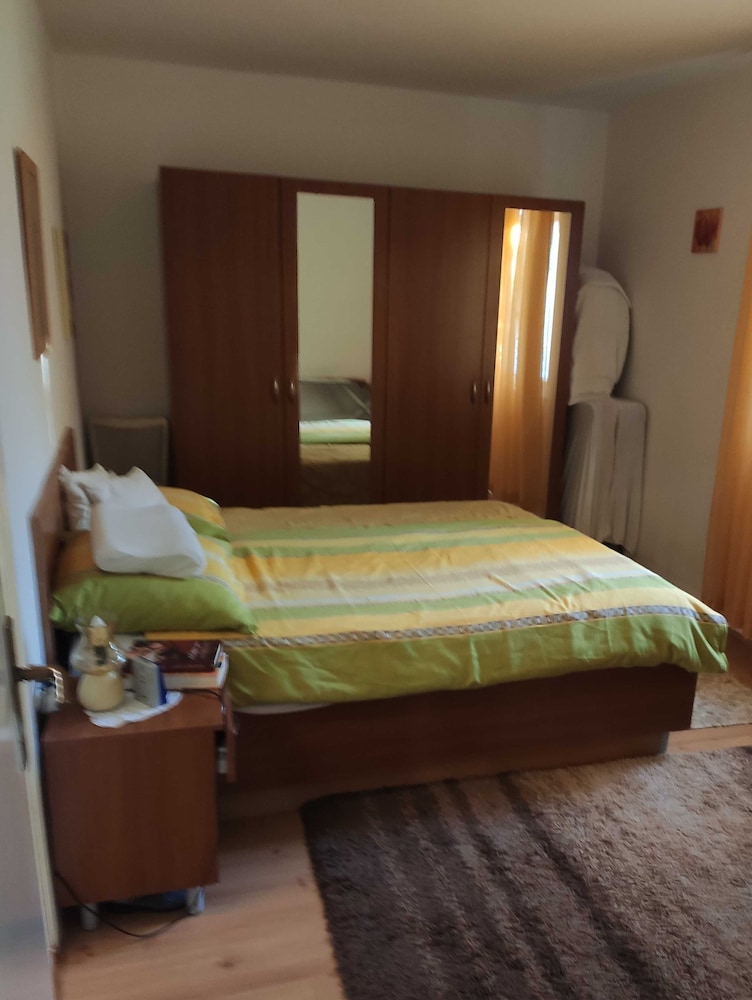 Apartment (One Bedroom Apartment With Terrace)