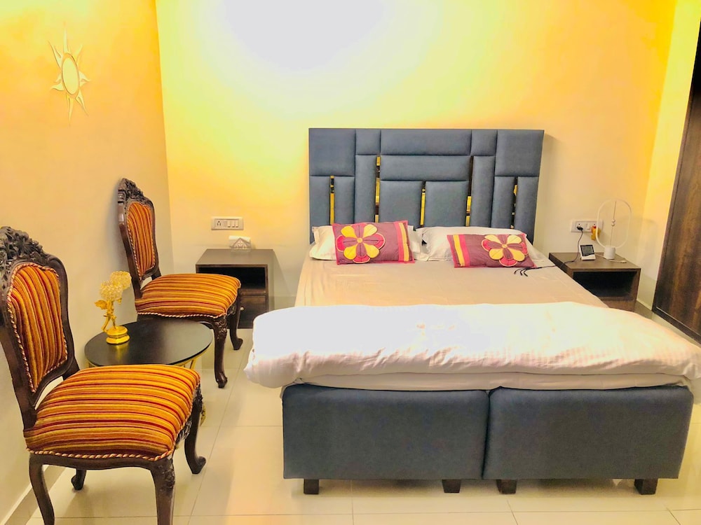 3BHK Private Room