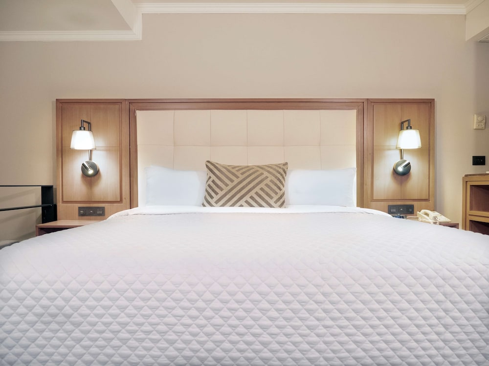 Junior Suite, 1 King Bed