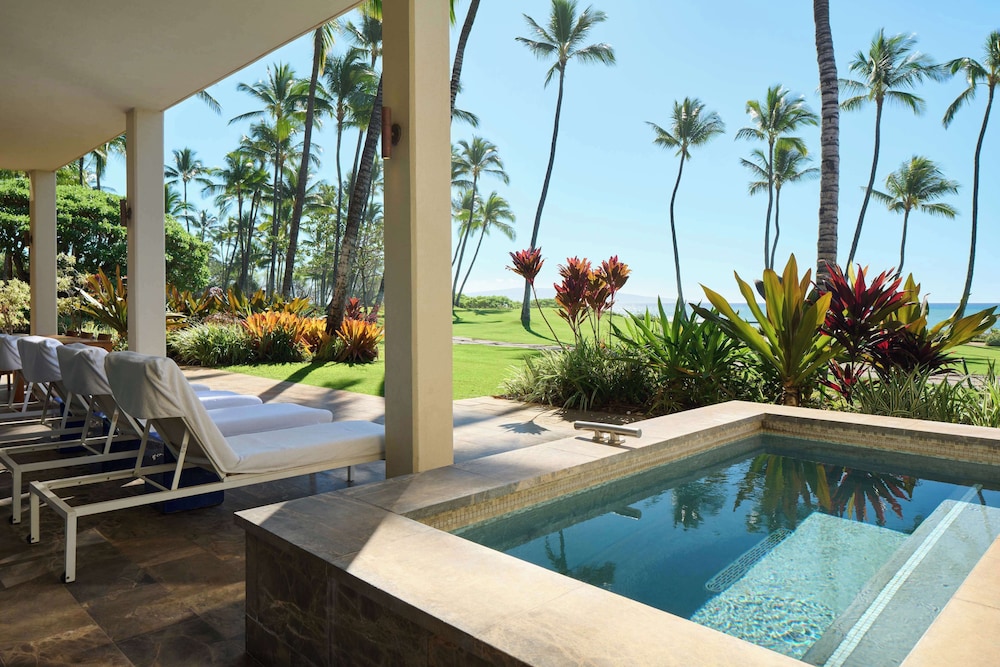 3 Bedroom Villa, Oceanfront (2 King and 2 Queen Bed)
