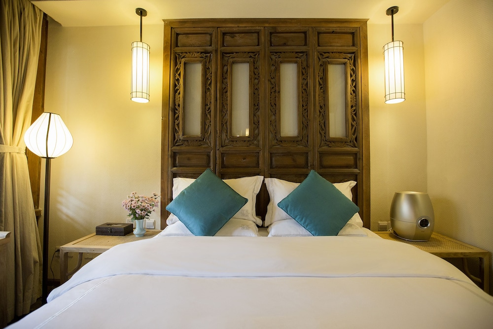 Garden View Room with Bathtub photo 2