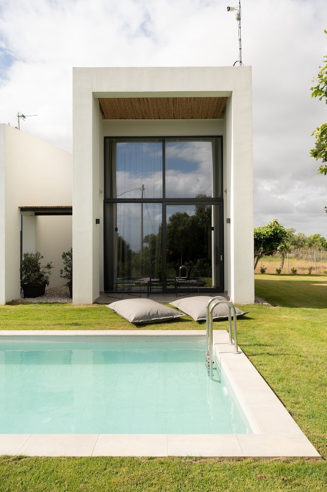 Villa, Smoking