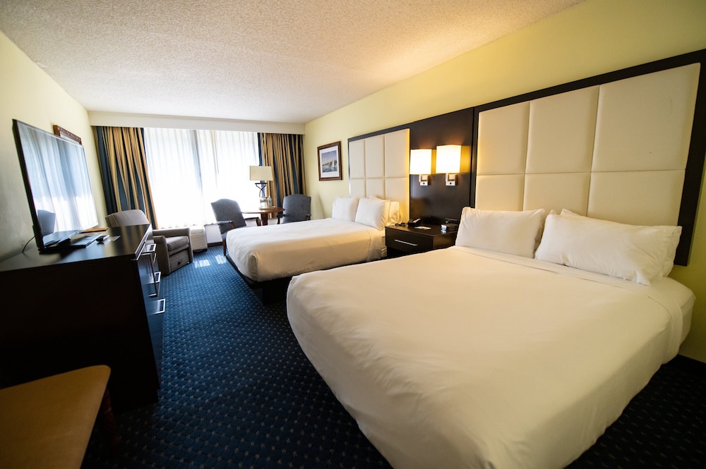 Standard Room, 2 Double Beds (Minifridge) photo 1