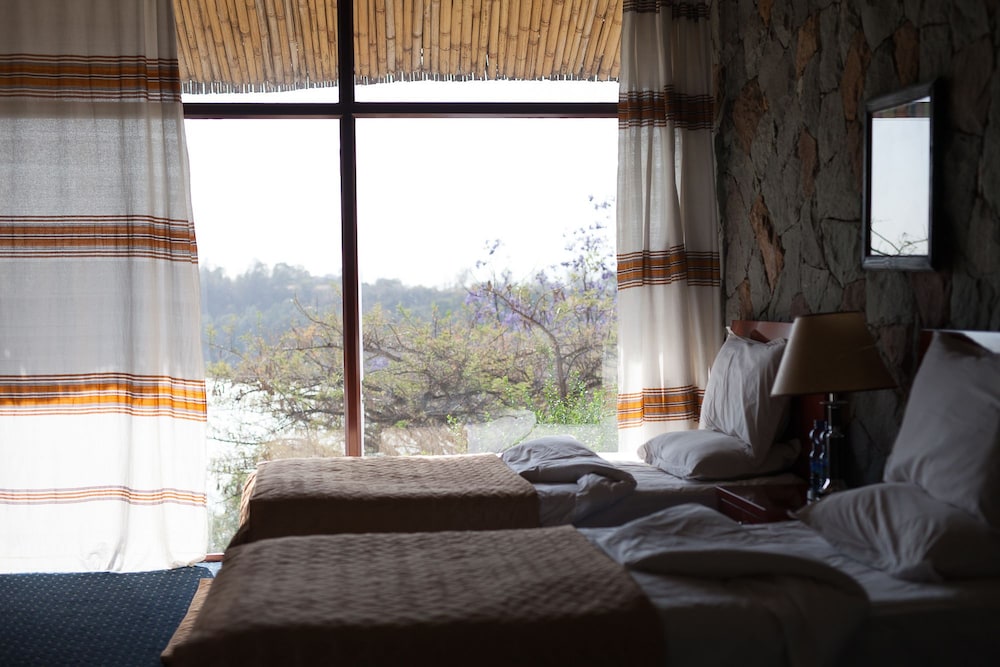Luxury Suite, 2 Bedrooms, Refrigerator & Microwave, Park View