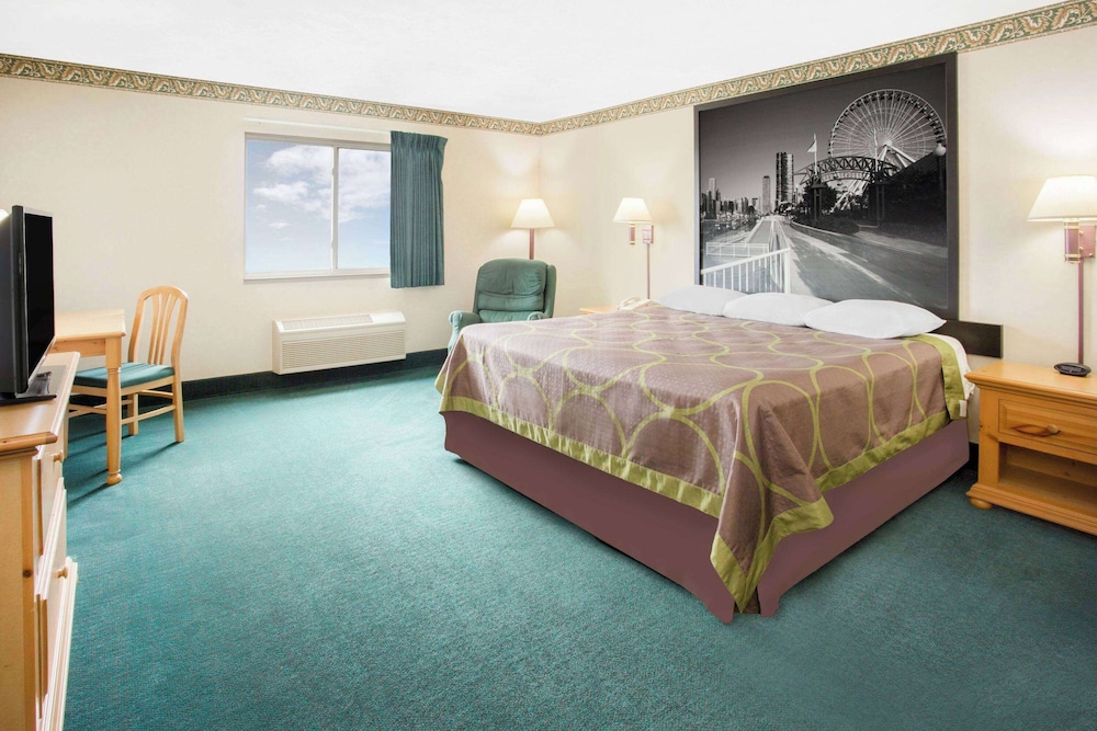 Room, 1 King Bed, Non Smoking photo 2
