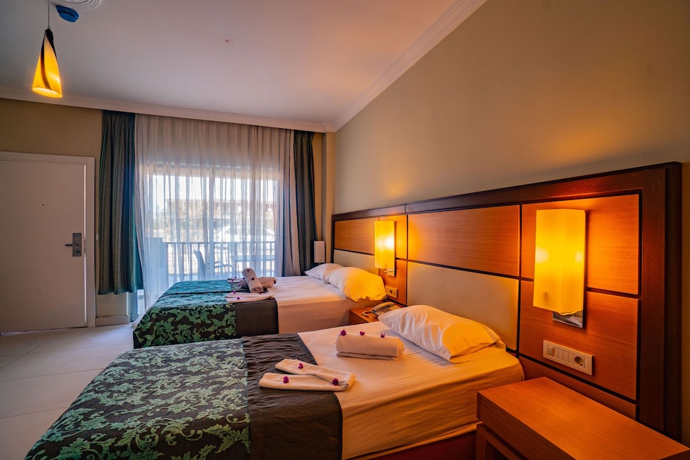 Standard Room - Photo 9