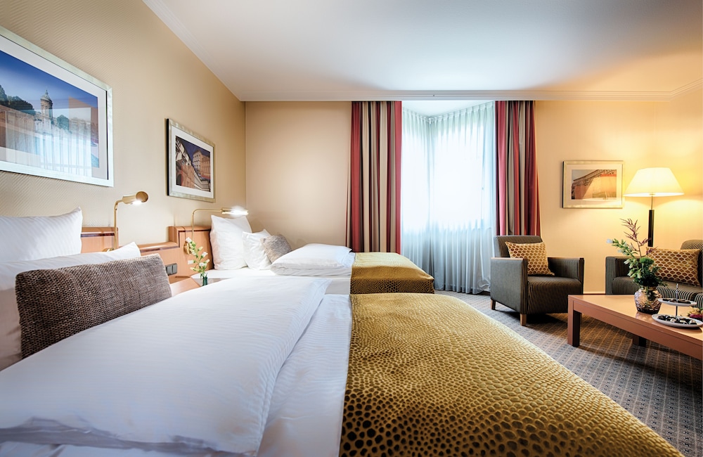 Executive Room photo 2