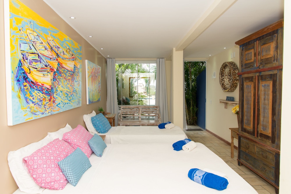 Grand Quadruple Room, Jetted Tub, Pool View photo 3