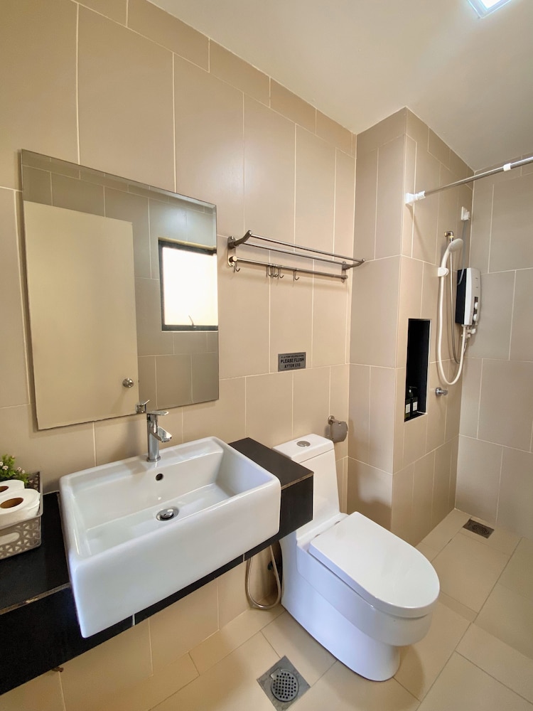 Deluxe Apartment, 2 Bedrooms, Balcony, Sea View - Photo 6