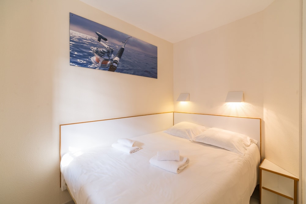 Apartment 5 People - 1 Bedroom - Terrace - Economy - Sea View photo 2