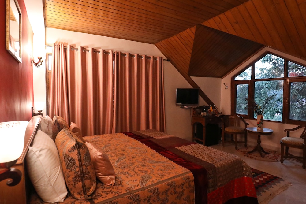 Luxury Suite