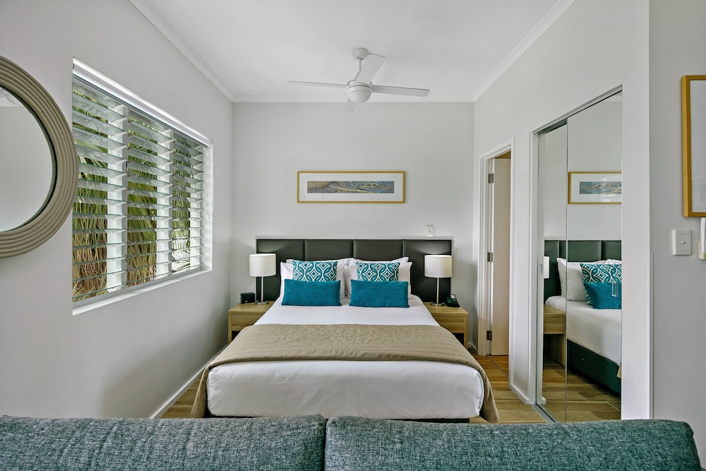 1 Bedroom Superior Studio photo 3