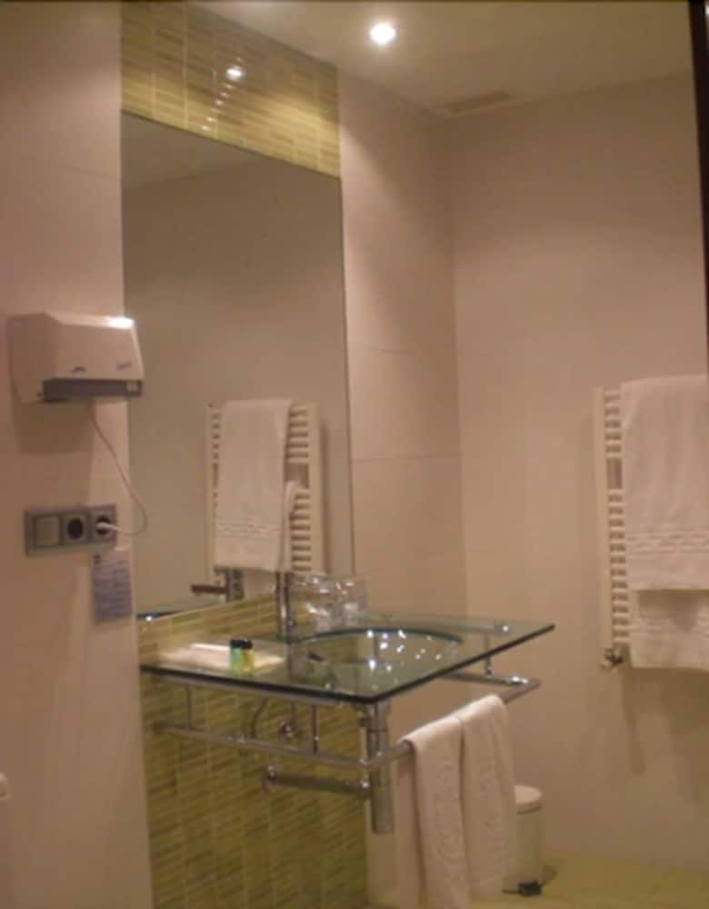 Triple Room - Photo 2