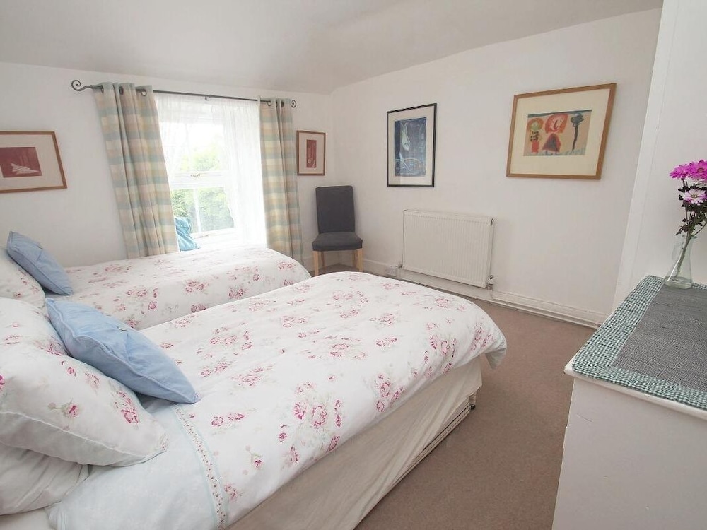 Cottage photo 1