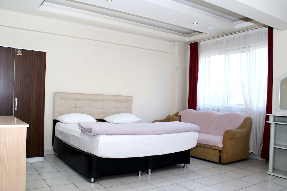 Economy Double Room photo 3